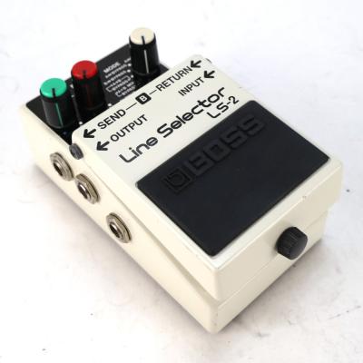 【中古】 ラインセレクター エフェクター BOSS LS-2 Line Selector ギター ベースエフェクター 斜めアングル画像