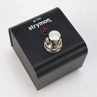 【中古】 strymon MINI switch Tap tempo & Favorite Switch エフェクター用ミニスイッチ 全体