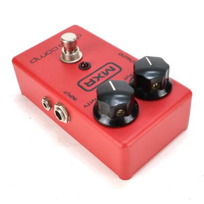 【中古】コンプレッサー エフェクター MXR M-102 DYNA COMP ダイナコンプ ギターエフェクター リア斜めアングル画像