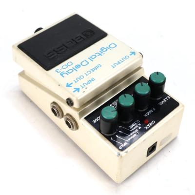 【中古】 デジタルディレイ エフェクター BOSS DD-3 Digtal Delay MADE IN JAPAN ギターエフェクター ディレイ リア斜めアングル画像