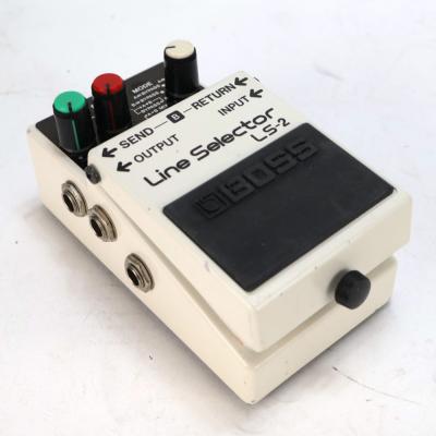 【中古】 ラインセレクター エフェクター BOSS LS-2 Line Selector ギター ベースエフェクター 斜めアングル画像