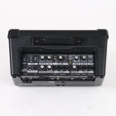 【中古】 BOSS CUBE STREET II Black 乾電池駆動パフォーマンス用ステレオアンプ 小型ギターアンプ コンボ コントロール