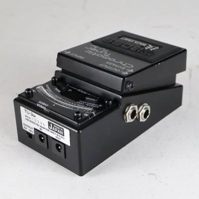 【中古】 BOSS TU-3W Chromatic Tuner WAZA CRAFTシリーズ ギターチューナー 側面