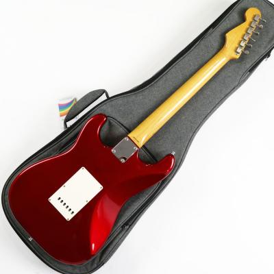 【中古】 エレキギター Fender Japan ST62-US OCR 2012年製 フェンダージャパン ストラトキャスター USAピックアップ搭載 バスウッドボディー 日本製 キャンディーアップルレッド ボディバック画像