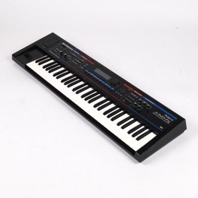 【中古】 モバイルシンセサイザー Roland JUNO-Di ローランド 斜めアングル画像