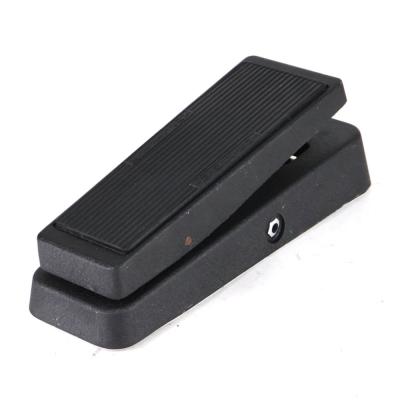 【中古】 ワウ エフェクター JIM DUNLOP Cry Baby GCB-95 ワウペダル 斜めアングル画像