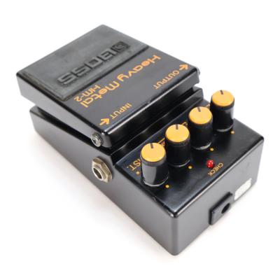 【中古】 ヘビーメタル エフェクター BOSS HM-2 Heavy Metal ディストーション ギターエフェクター リア斜めアングル画像