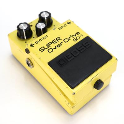 【中古】 スーパーオーバードライブ エフェクター BOSS SD-1 Super Over Drive ギターエフェクター 斜めアングル画像