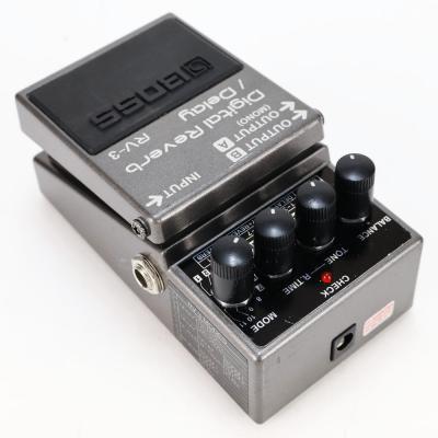 【中古】 デジタルリバーブ ディレイ エフェクター BOSS RV-3 Digital Reverb Delay ボス ギターエフェクター 本体画像 斜め