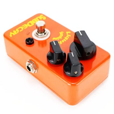 【中古】 オーバードライブ Subdecay サブディケイ Liquid Sunshine ギターエフェクター 本体画像 斜め