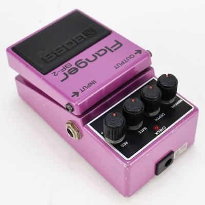 【中古】 フランジャー BOSS BF-2 Flanger Made in Japan ボス ギターエフェクター 本体画像 斜め 2