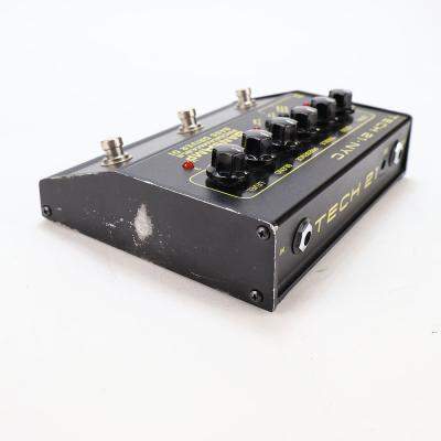 【中古】 ベース用プリアンプ TECH21 SansAmp PBDR PROGRAMMABLE BASS DRIVER DI ベース用プリアンプ エフェクター 側面