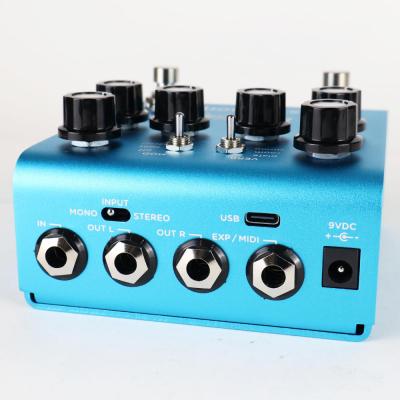 【中古】 strymon blueSky V2 リバーブ ギターエフェクター ストライモン ブルースカイ SHIMMERノブ付き 第二世代 本体画像 斜め