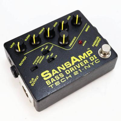 【中古】サンズアンプ ベースドライバーDI TECH21 SansAmp BASS DRIVER DI 旧仕様 ベース用DI プリアンプ 本体画像 斜め2