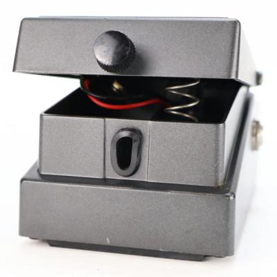 【中古】メタルゾーン エフェクター BOSS MT-2 Metal Zone ボス ギターエフェクター 電池ボックスゴムパーツ
