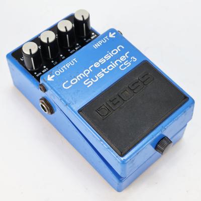 【中古】コンプレッサー エフェクター BOSS CS-3 Compression Sustainer ギターエフェクター 本体画像 斜め 2