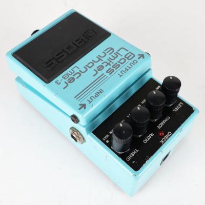 【中古】 リミッター エフェクター BOSS LMB-3 Bass Limiter Enhancer ベースエフェクター リミッターエンハンサー 本体画像 斜め