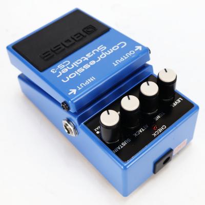 【中古】コンプレッサー エフェクター BOSS CS-3 Compression Sustainer ギターエフェクター 本体画像 斜め