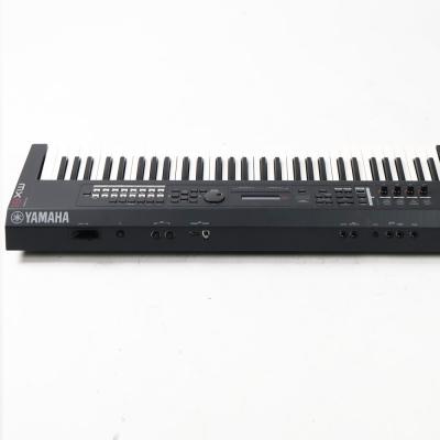 【中古】 シンセサイザー YAMAHA MX61 ヤマハ キーボード 側面