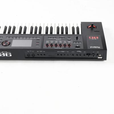 【中古】 ローランド ROLAND FA-06 Music Workstation シンセサイザー 側面