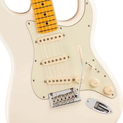 Fender フェンダー American Professional Stratocaster MN Olympic White エレキギター ストラトキャスター ボディ画像