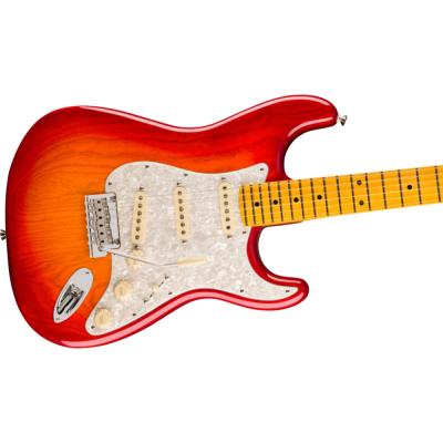 Fender フェンダー American Professional Stratocaster MN Aged Cherry Burst エレキギター ストラトキャスター ボディ斜めアングル画像
