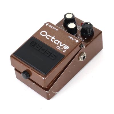 【中古】オクターブ エフェクター BOSS OC-2 Octave made in Japan ギターエフェクター オクターバー 斜めアングル画像