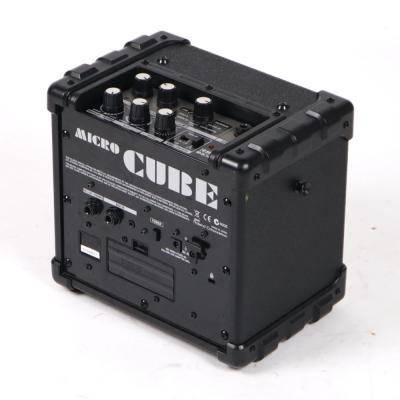 【中古】 ギターアンプ Roland ローランド MICRO CUBE BLACK コンボアンプ リア斜めアングル画像