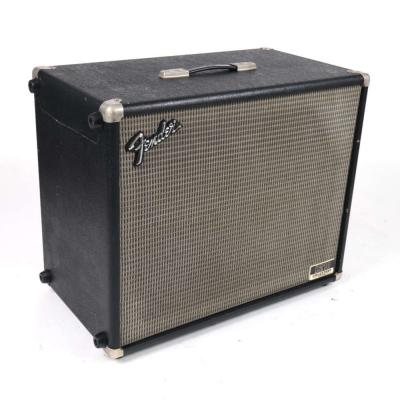 【中古】 ベースキャビネット FENDER JAPAN B210CE 斜めアングル画像