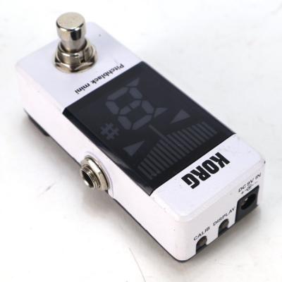 【中古】チューナー ピッチブラックミニ コルグ KORG PB-MINI-WH pitchblack mini white クロマチックチューナー リア斜めアングル画像
