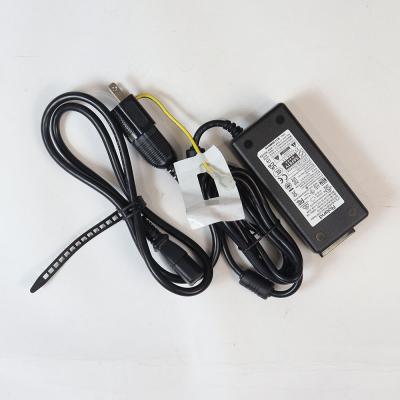 【中古】 キーボードアンプ ローランド ROLAND KC-220 キーボード用アンプ 電池駆動対応 簡易PA 付属品
