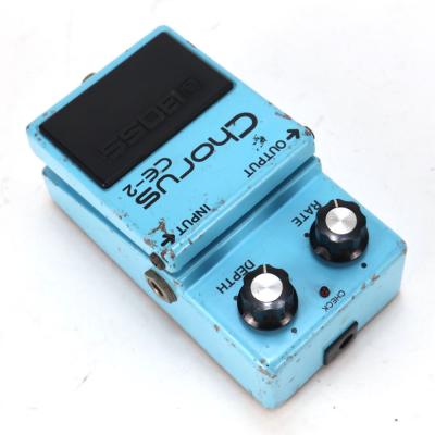 【中古】 コーラス ボス BOSS CE-2 Chorus エフェクター Made in Japan Siver Screw 4桁シリアル 銀ネジ ギターエフェクター リア斜めアングル画像