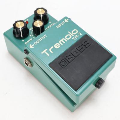 【中古】 トレモロ エフェクター BOSS TR-2 Tremolo ギターエフェクター 本体画像 斜め 2