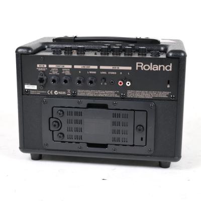 【中古】 アコギアンプ ローランド ROLAND AC-33 アコースティックギター用アンプ ブラック リア画像