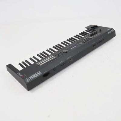 【中古】 シンセサイザー YAMAHA MX61 ヤマハ キーボード リア斜めアングル画像