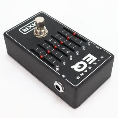 【中古】 イコライザー MXR M-109 SIX BAND GRAPHIC EQ 本体画像 斜め
