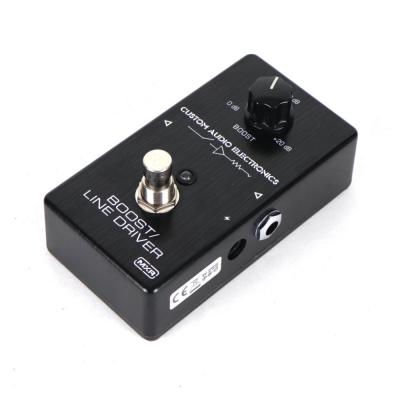 【中古】 ブースター エフェクター MXR MC401 BOOST LINEDRIVER CUSTOM AUDIO ELECTRONICS ギターエフェクター 斜めアングル画像