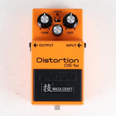 【中古】 ディストーション エフェクター BOSS DS-1W WAZA CRAFTシリーズ Distortion 正面