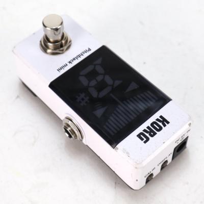 【中古】 チューナー コルグ ピッチブラックミニ KORG PB-MINI White PITCHBLACK mini ホワイト ペダルチューナー コルグ ピッチブラックミニ リア斜めアングル画像