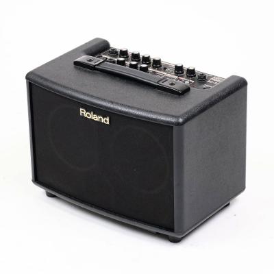 【中古】 アコギアンプ ローランド ROLAND AC-33 アコースティックギター用アンプ ブラック 全体