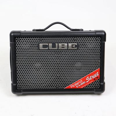 【中古】 ギターアンプ ローランド ROLAND CUBE Street EX BK ステレオ ポータブルアンプ マイクスピーカー 正面