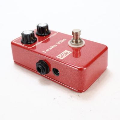 【中古】 モジュレーションペダル TRAIAL Leslie Vibe 側面