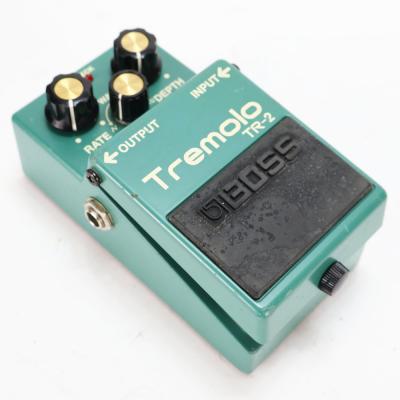 【中古】 トレモロ エフェクター BOSS TR-2 Tremolo ギターエフェクター 本体画像 斜め 2