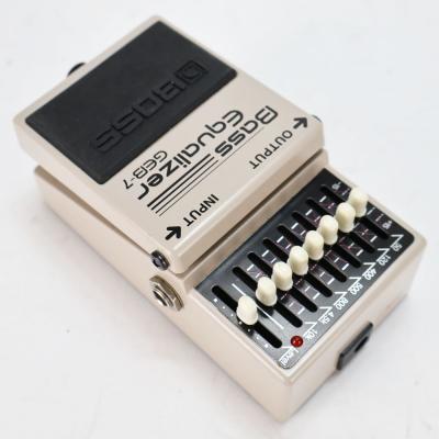 【中古】イコライザー エフェクター BOSS GEB-7 Bass Equalizer ベースエフェクター 本体画像 斜め
