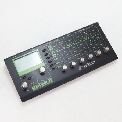 【中古】 アナログシンセサイザー waldorf ウォルドルフ pulse 2 本体画像 斜め