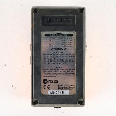 【中古】 ターボディストーション エフェクター BOSS DS-2 Turbo Distortion ギターエフェクター 裏面