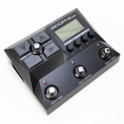 【中古】 ZOOM G2 FOUR ギターマルチエフェクター アンプエミュレーター 本体画像 斜め 2