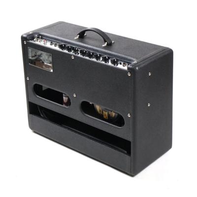 【中古】 ギターアンプ Fender Hot Rod Deluxe BK 100V仕様 フェンダー ホットロッドデラックス 真空管アンプ リア斜めアングル画像