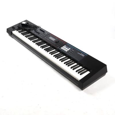 【中古】 ROLAND ローランド JUNO-DS88 シンセサイザー 斜めアングル画像
