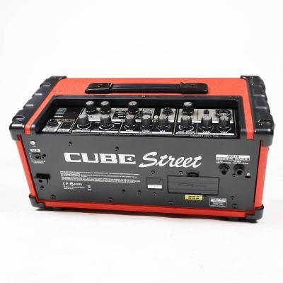 【中古】 ギターアンプ ローランド ROLAND CUBE Street RED 乾電池駆動パフォーマンス用ステレオアンプ ギターアンプ 本体画像 裏